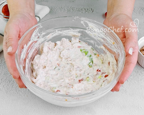 کیک سالاد تخم مرغ با نان تست