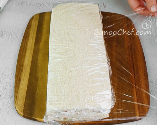 کیک سالاد تخم مرغ با نان تست