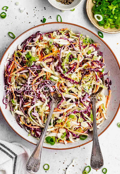 سالاد کلم و فلفل سبز