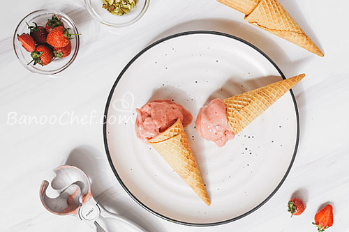 بستنی توت فرنگی بستنی توت فرنگی بدون شکر