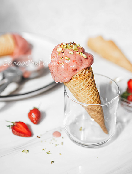 بستنی توت فرنگی بستنی توت فرنگی بدون شکر