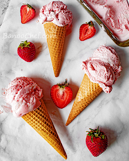 بستنی میوه ای بستنی توت فرنگی و نارگیل