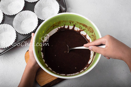 کیک یزدی شکلاتی